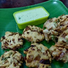 A picture of Onion vada.