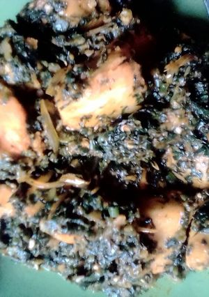 A picture of Yam with okro and vegetable.