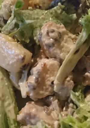 Tejfölös csirkesaláta recept fotója