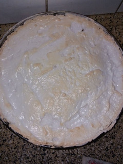 Una foto de Torta de coco con merengue