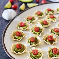 A picture of Tostitos Guacamole.