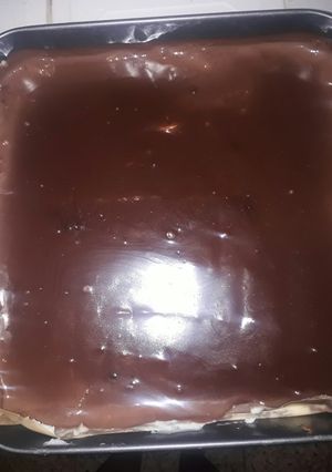 صورة لوصفة كعكة باردة وسهلة التحضير وبنة روعة