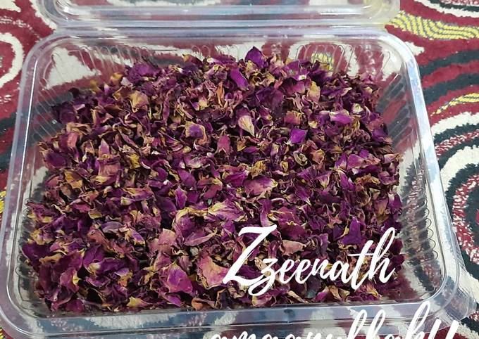 How to Dry Rose Petals