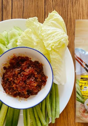 รูปของ น้ำพริกไชโป๊วกับไข่ต้ม by แม่บ้าน