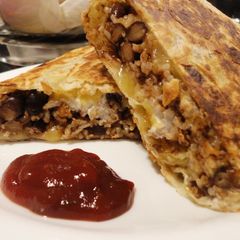 A picture of Crispy Southwest Chicken Wraps.