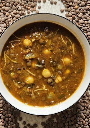 A picture of Lentil and Vermicelli Soup.