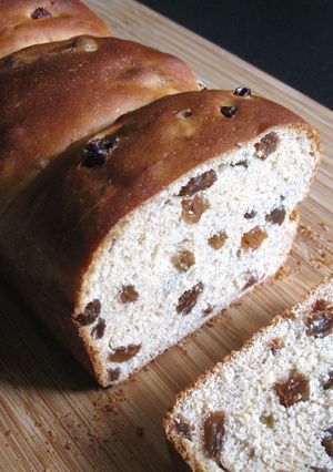 A picture of Cinnamon Sultana Raisin Bread.