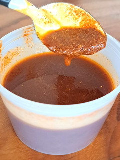 Una foto de Salsa de chile de árbol y chiltepin
