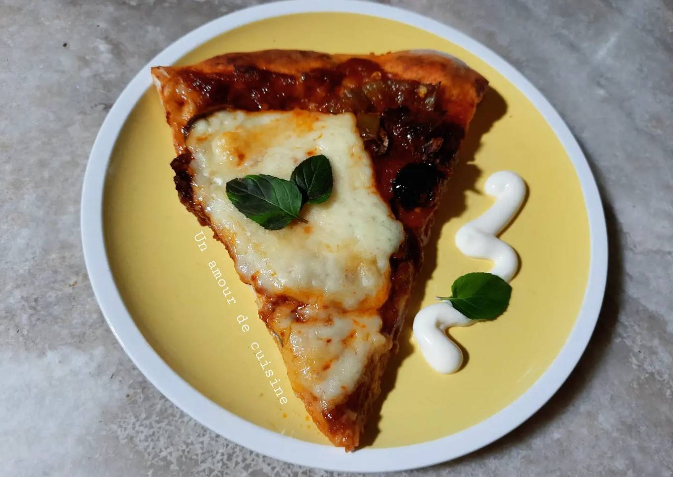 Pizza champignons fromage 🍕