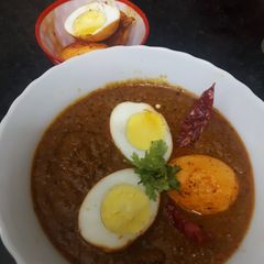 A picture of Chettinad egg curry.