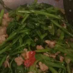 Kangkung mix tempe pedas রেসিপির প্রধান ছবি