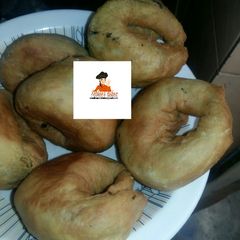 A picture of Onion roll.