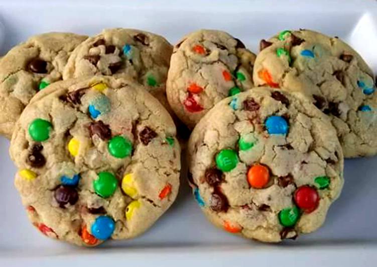 How to Make Favorite M and M cookies