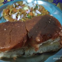 A picture of Pav bhaji.