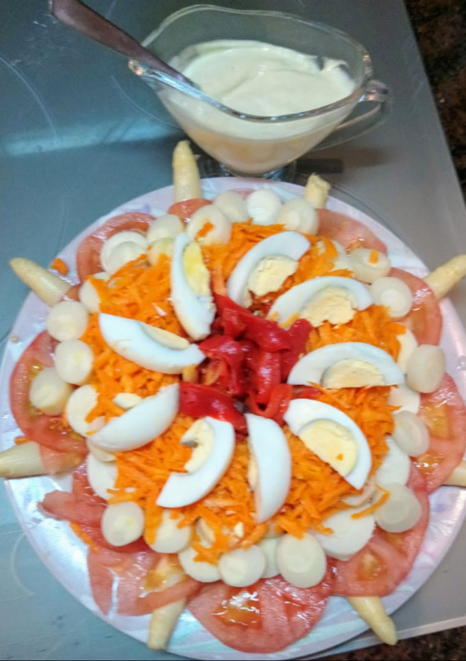 Una foto de Ensalada Lucía