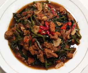 Resep Populer TUMIS KANGKUNG AYAM CINCANG SAUS TIRAM PEDAS  Enak dan Sehat Resep Populer TUMIS KANGKUNG AYAM CINCANG SAUS TIRAM PEDAS  Enak dan Sehat