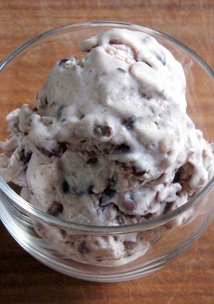 A picture of Azuki Ice Cream.