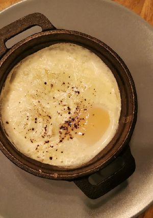 Une photo de Œuf cocotte à la raclette