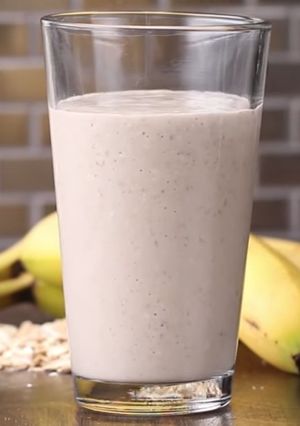 A picture of Banana Oat Smoothie.