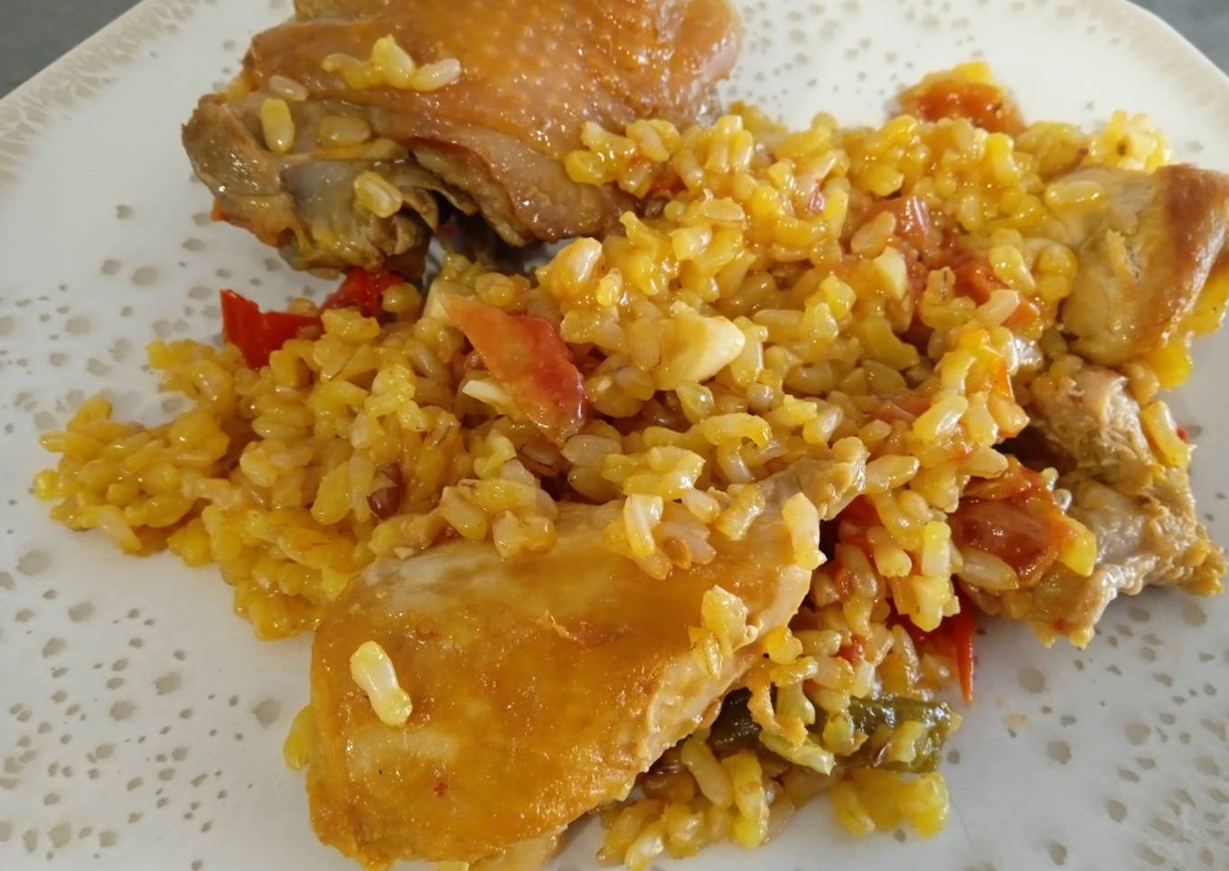 Arroz de pollo de corral y arroz integral