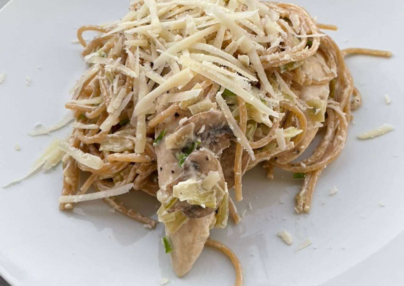 Mushroom and leek pasta