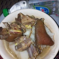 A picture of Boiled Yam with Goat Meat Peppersoup.