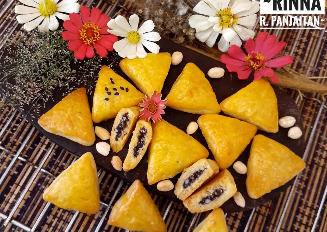 Kue Kering Lipat Lenso Kacang Tanah