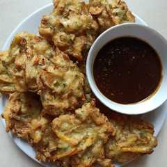 A picture of Bakwan sayur sambal petis.