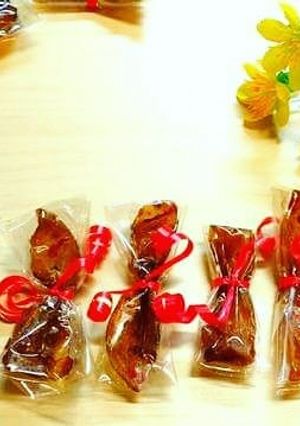 Hình của món Mứt xoài vị bưởi đỏ siêu mỏng.