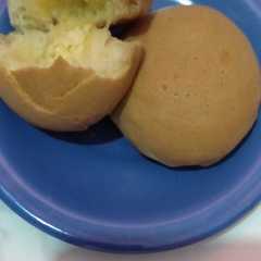 A picture of Roti ala stasiun.