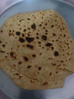 तिकोना पराठा (Tikona paratha recipe in hindi) रेसिपी मुख्य फोटो
