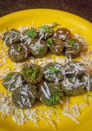 कोथिंबीर वडी रेसिपी चे मुख्य फोटो 