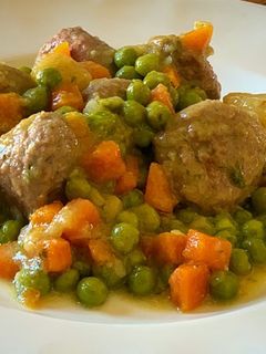 Una foto de Albóndigas guisadas