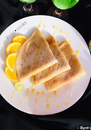 A picture of Banana crepes.