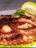Tentacoli di Polpo Arrostiti e Serviti con Salsa Vinaigrette
