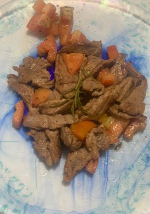 Foto di Straccetti di manzo con pomodoro