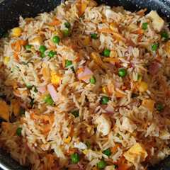 Una foto de Arroz tres delicias