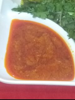 લસણની ચટણી (Garlic Chutney Recipe In Gujarati) રેસીપી મુખ્ય ફોટો