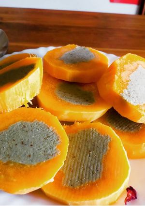 A picture of Mango paan ice cream.