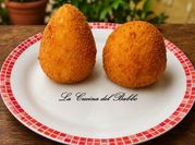 Una foto di pasta al ragù di carne