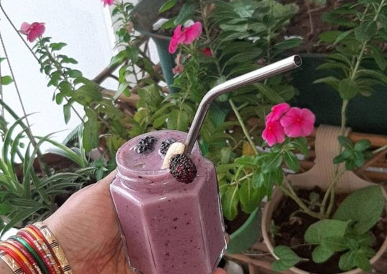Mulberry Smoothie in coconut milk