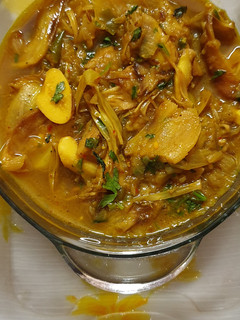 कटहल की मसालेदार सब्जी(KATHAL KI MASELEDAR RECIPE IN HINDI) रेसिपी मुख्य फोटो