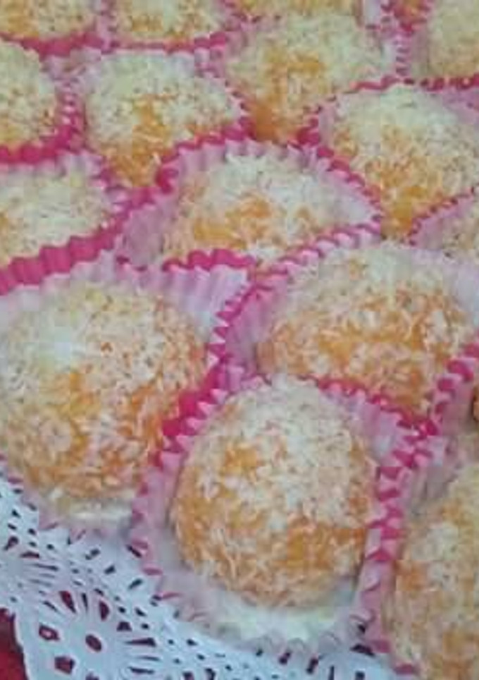 Una foto de Bolitas de zanahoria y coco