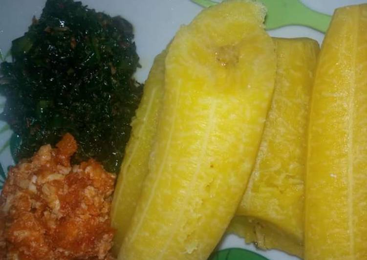 Recipe of Award-winning Plantain with egg sauce n vegetables | The Best Food|Simple Recipes for Busy Familie