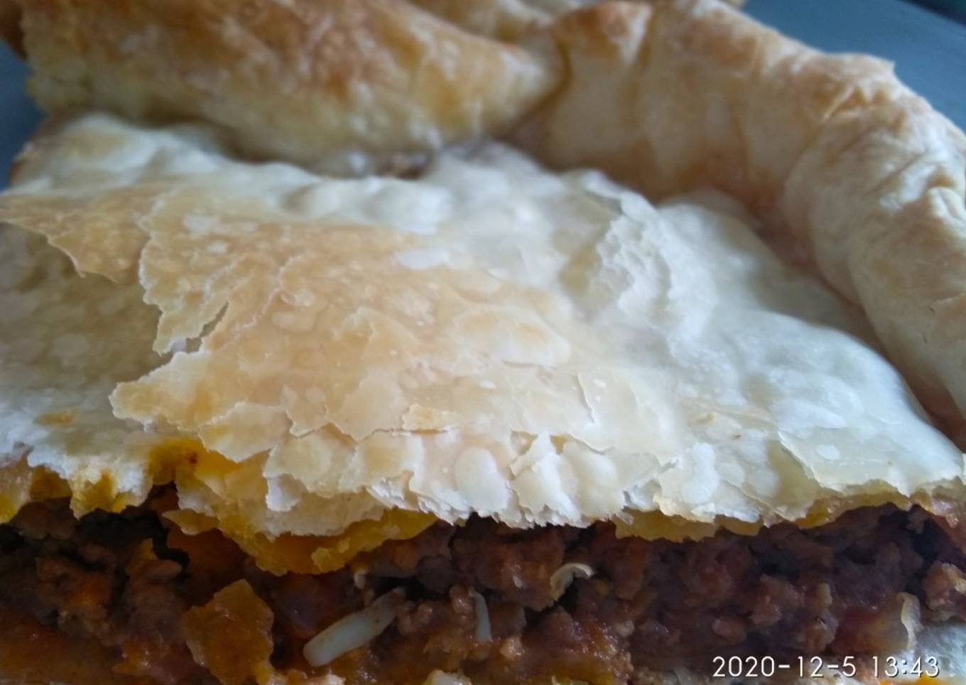 Pastel de Carne con masa de hojaldre