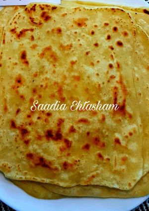 A picture of Square paratha.
