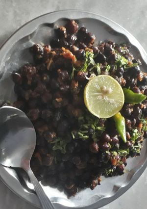 मसाला चने (Masale Chane Recipe In Hindi) रेसिपी मुख्य फोटो
