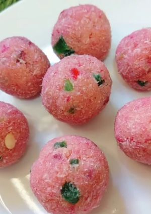 தேங்காய் ஜாம் லட்டு(coconut jam laddu recipe in tamil) செய்முறை முக்கிய புகைப்படம்