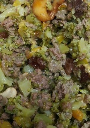 A picture of Beef Cashew.