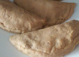 Una foto de Empanadas de plátano verde y queso
